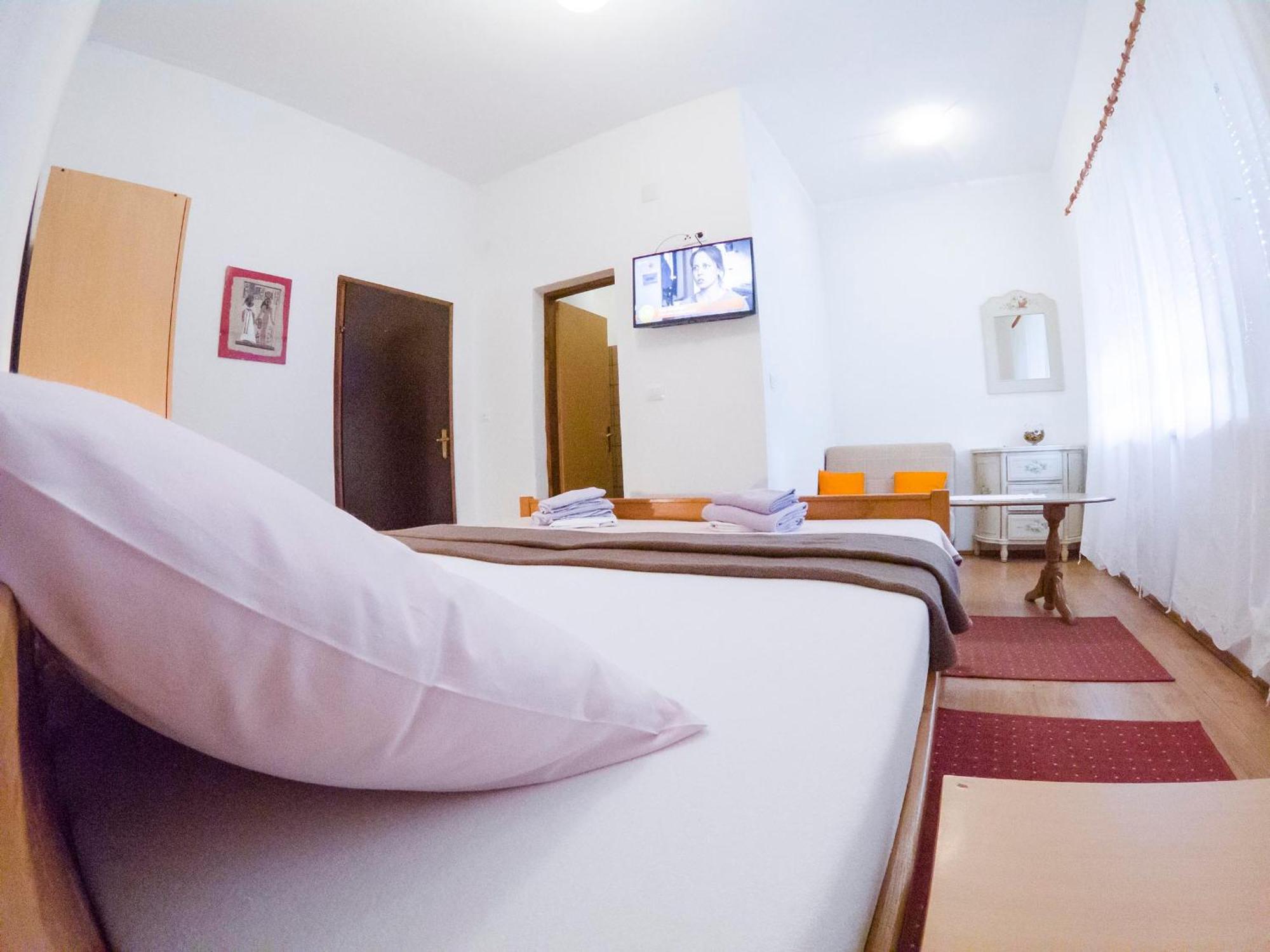 Apartments Vesna 슬루니 객실 사진