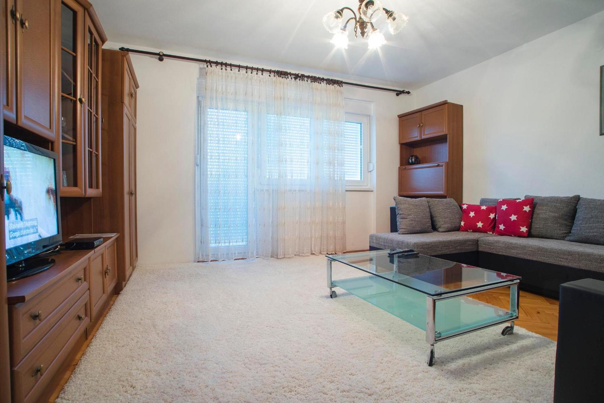 Apartments Vesna 슬루니 객실 사진
