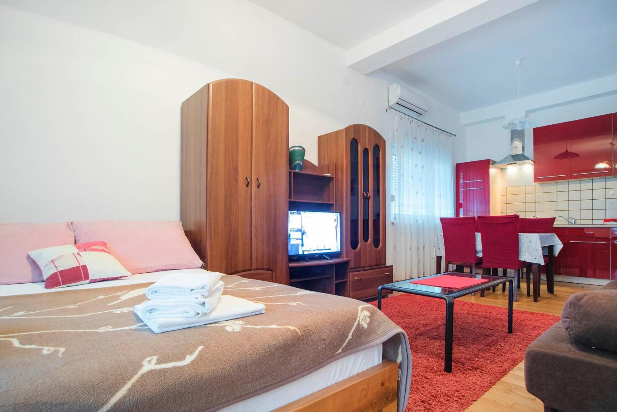 Apartments Vesna 슬루니 객실 사진