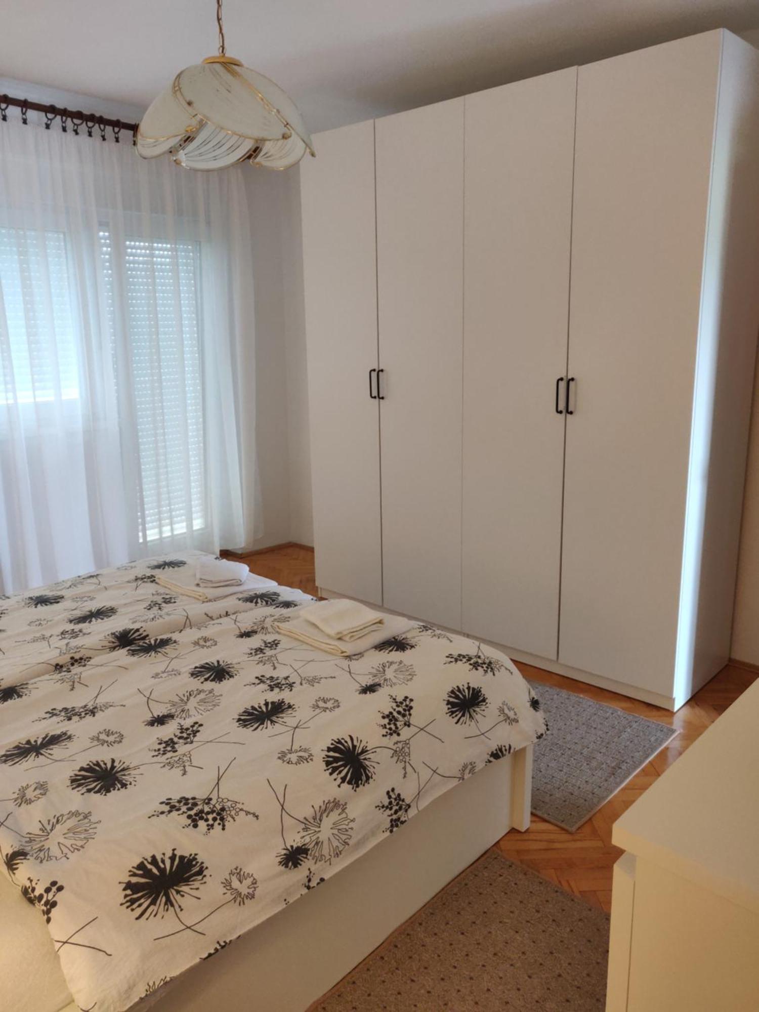 Apartments Vesna 슬루니 외부 사진